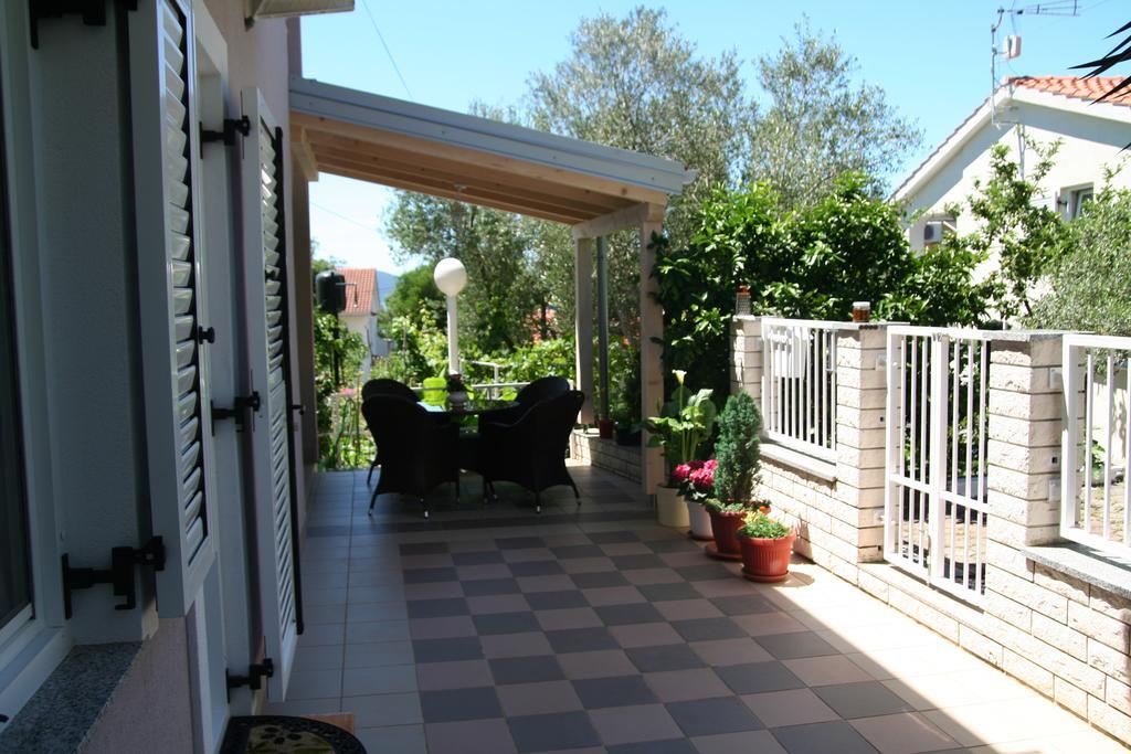 Apartments Soldo Pinezići Eksteriør billede
