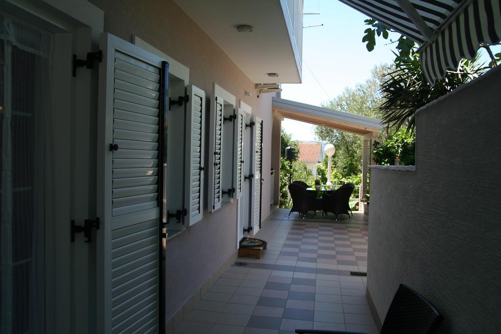 Apartments Soldo Pinezići Eksteriør billede